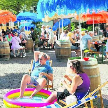 So bunt war das Leuefäscht - Auf Plage Politique machte die Politik zugunsten des Chillens Pause.