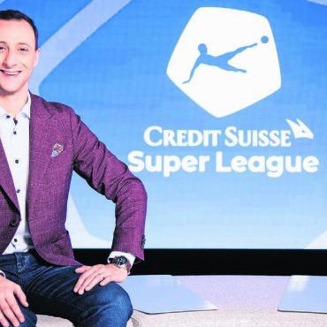 Ein Mann und sein Traumjob - «Blue Sport»-Moderator Gianni Wyler, der in Unterlunkhofen aufwuchs und in Bremgarten, Arni und Oberlunkhofen wohnte. Bild: pd