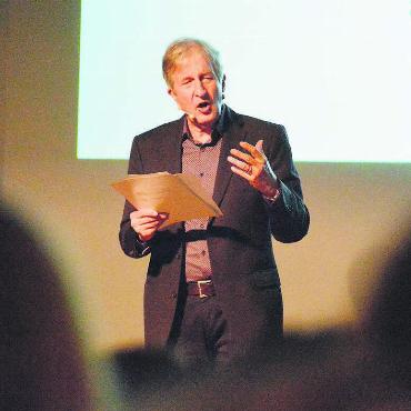 Europa aktiv mitgestalten - Für Jakob Tanner ist die Schweiz eine ideelle und organisatorische Drehscheibe für die europäische Integrationspolitik. Bild: Celeste Blanc