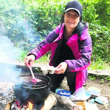Im Herzen verewigt - Zeit für etwas anderes: Jahrelang hat Jocy Faden die Waldspielgruppe in Berikon geleitet. Nun verlässt sie den «Chline Raab». Bild: zg