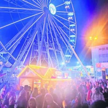Zeit für eine erste Bilanz - Das Leuefäscht lockte bis zu 100 000 Besucher nach Bremgarten. Bilder: Marco Huwyler