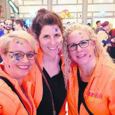 Mit gemischten Gefühlen - Sie freuen sich auf eine tolle Beriker Fasnacht: (v. l.) Barbara Bürgisser, Verantwortliche für Guggenaufritte und Unterhaltung, Sara Häberli, Marketing-Verantwortliche, und Präsidentin Tanja Umbricht. Bilder: zg