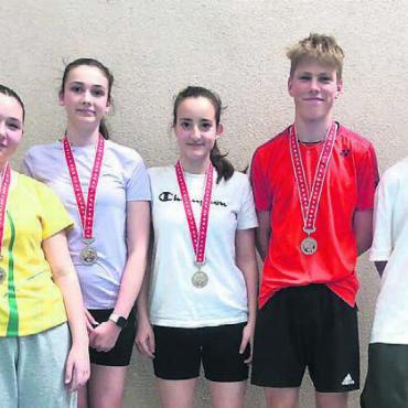 In den Final geschafft - Sie kämpften bis zuletzt: (v. l.) Angelina Huber, Lea Staubli, Vania Hauenstein, Noah Schuppisser und Vinicius Villavieja. Bild: zg