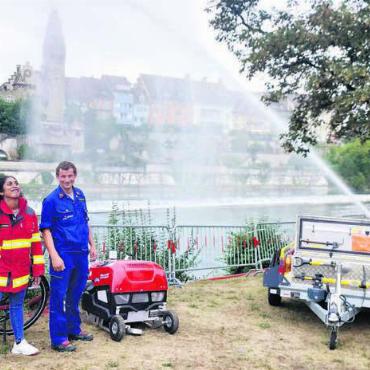 Momente für die Ewigkeit - 6. August: Die Bremgarter Feuerwehr demonstriert ihr Können an der brega. Das neue Jahr nimmt man mit einem neuen Kommandanten in Angriff.