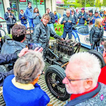 Da jubelt die Oldtimer-Seele - Eines der speziellsten Autos, das die Aufmerksamkeit der Zuschauenden auf sich zog: Riccardo Beccarelli im Delahaye 107 von 1924.