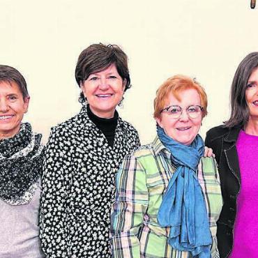Weihnachtsmesse war Höhepunkt - Im Vorstand des Kirchenchors sind aktuell (v. l.): Stefan Anderhub, Beatrice Dubach, Rita Bucher, Katrin Gloor, Sara Stecher und der Chorleiter Markus J. Frey. Bild: zg
