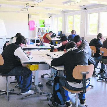 Aus Not wird Chance - Unterricht im Provisorium: die Klassen fühlen sich in der vorübergehenden KSM 4 wohl. Bild: Sabrina Salm