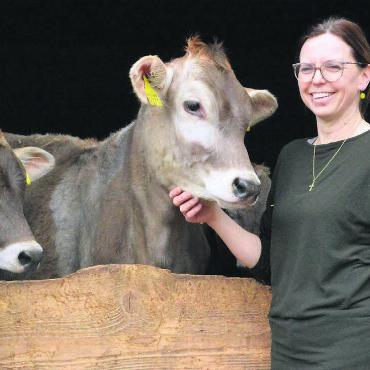 Welten zueinanderbringen - Bei «Kultur bim Buur» stehen das landwirtschaftliche und musische Schaffen im Fokus. Bild: Celeste Blanc