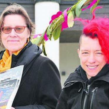 Feiern tut der Seele gut - Die Pfarrerinnen Elke Räbiger (links) und Corinne Dobler freuen sich auf das erste «Soulfestival» auf dem Mutschellen. Bild: sab