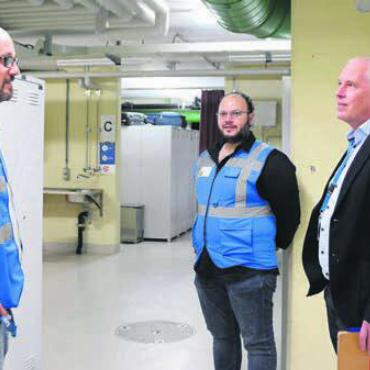 So gemütlich wie möglich - Noël Cordier, Ioannis Xypolitidis und Lutz Hahn (v.l.) geben Einblick in die GOPS. Bild: ake