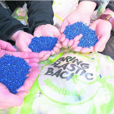 160 800 Liter Erdöl eingespart - Dank «Brings» wird Kunststoff nachhaltig gemacht. Bild: sammelsack.ch