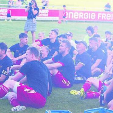 Keine Steine in den Weg - Muris grösster Erfolg unter Piu: der Aufstieg in die 1. Liga. Bild: Archiv