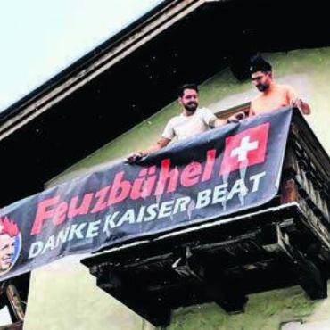 TRIBÜNEN GEFLÜSTER