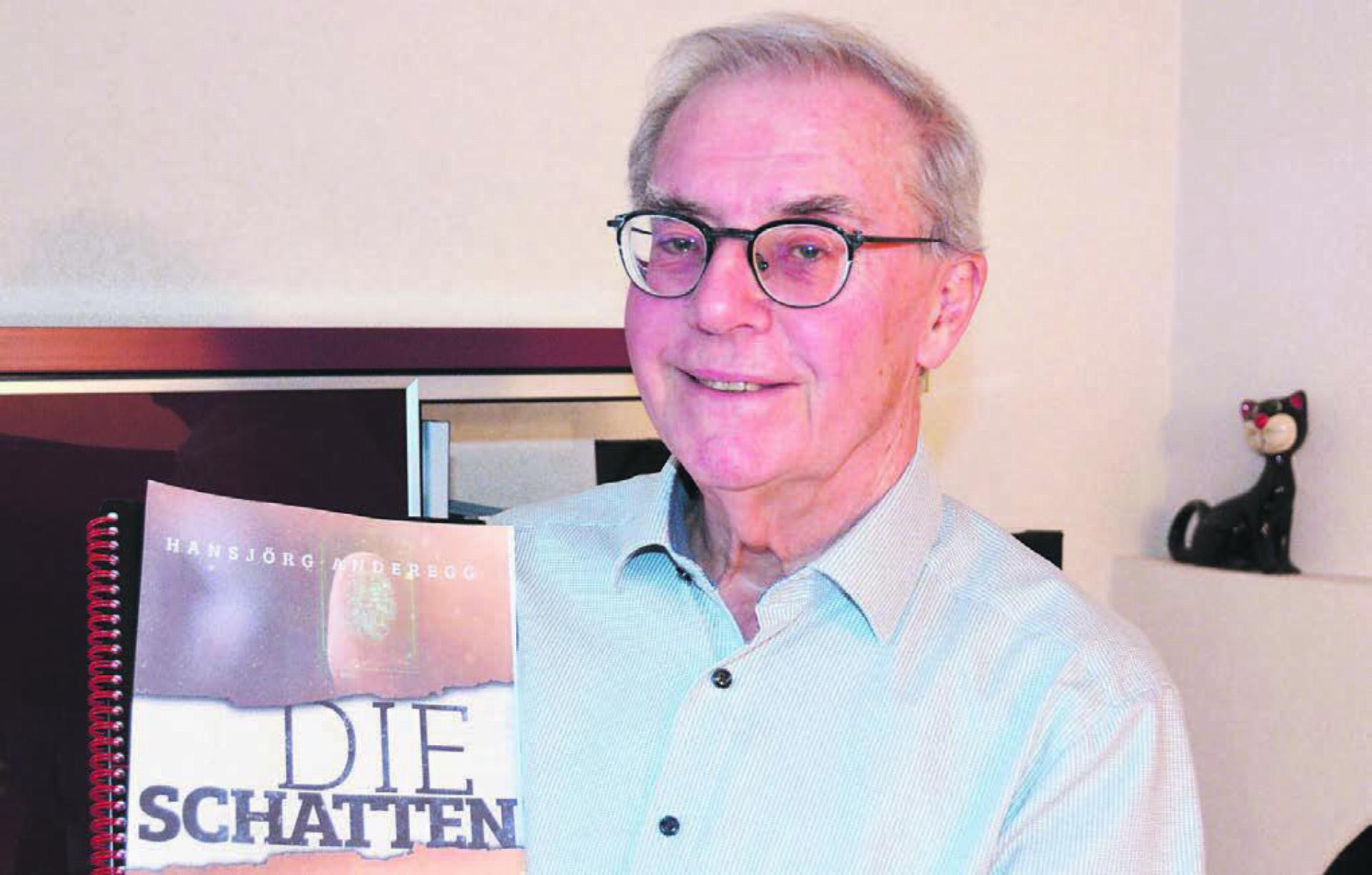 «Die Schatten» ist Hansjörg Andereggs 22. Buch. Bild: Roger Wetli
