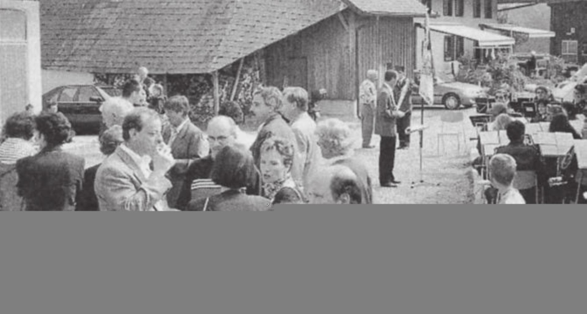 Die Stimmung bei der 100-Jahr-Feier von Rottenschwil und Werd ist ausgelassen. Bild: Archiv
