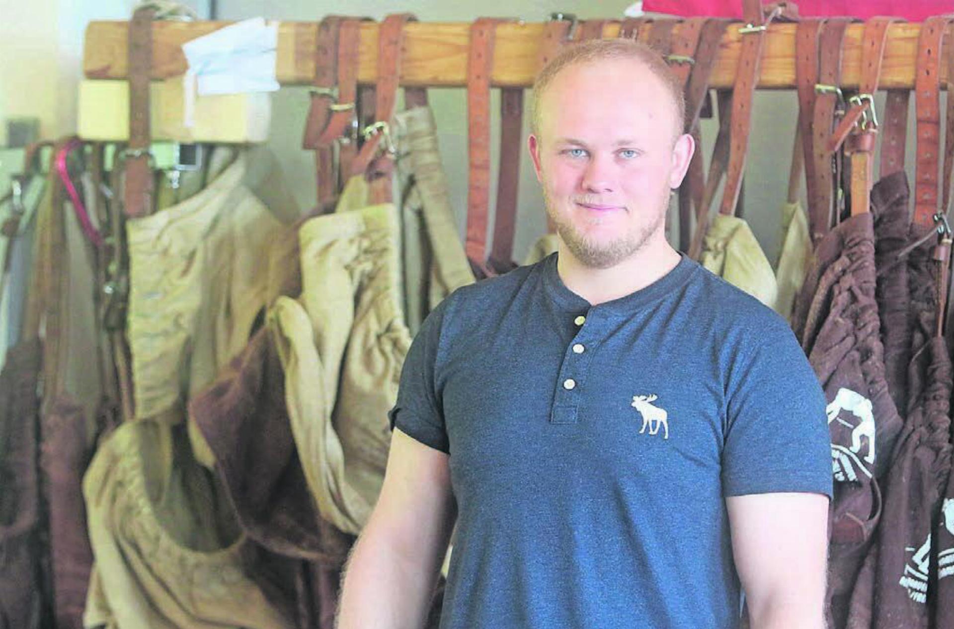 Mit 27 Jahren hat Marco Küng das Amt des Präsidenten beim Schwingklub Freiamt übernommen. Bereits sein Vater Paul Küng hatte diese Rolle im Verein inne. Bild: Josip Lasic