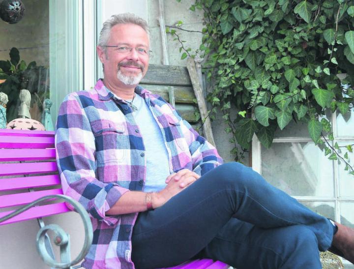 Fast ein 50-Prozent-Pensum wendet Roman Westermann ehrenamtlich für die «Graswurzle» auf. Bild: Annemarie Keusch
