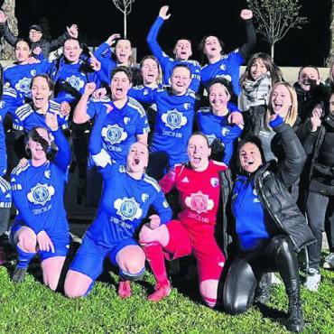 Mit Krimi in die Geschichtsbücher - Erstmals in der Geschichte schafft es eine Frauenmannschaft des FC Wohlen in den Aargauer Cupfinal. Bild: zg