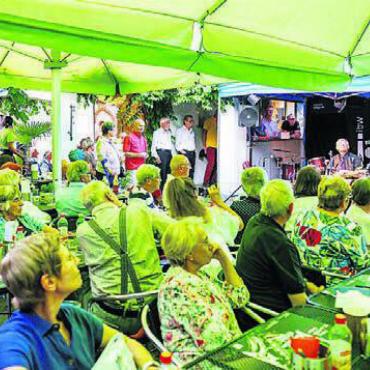 Die perfekte Jubiläumsparty - «Wizards of Creole Jazz» im Rüebliland-Kafi.