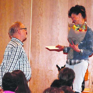 Mit ausgebreiteten Flügeln - Schulleiter Ekkehard Blomeyer und Akkordeon-Lehrerin Ruth Stutz – beide verlassen die Musikschule Muri  und werden pensioniert.