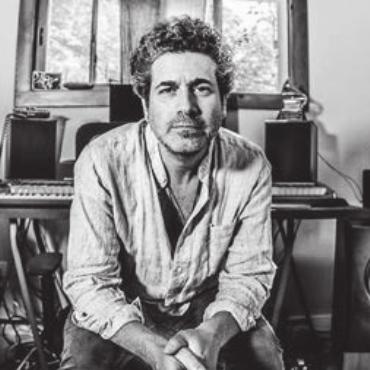 Aus dem Schatten treten - Kevin Hays ist Pianist, Sänger, Songwriter und Komponist und gastiert am Sonntag in Muri. Bild: zg