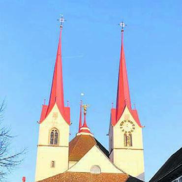 Mit Pavillon und Radio - Damit das Kloster auch optisch strahlt, wird bis zum Gedenkjahr die Fassade erneuert werden. Bild: Archiv