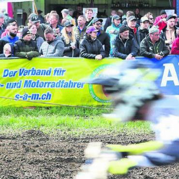 Fast versöhnlich - Schnelle und laute Töffs, zufriedene Zuschauer. Es gab besten Motorsport zu bestaunen am Motocross in Wohlen.