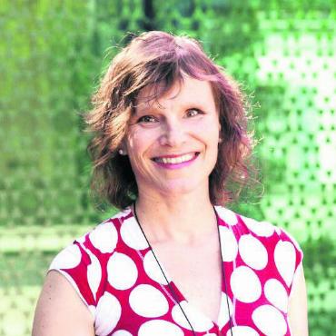 Daniela Schwegler liest aus ihrem neuen Buch «Uferlos. Fährleute im Porträt». Bild: zg