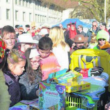 An Nachwuchs mangelts nicht - Kleine Preise durften sich alle Kinder aussuchen. Bilder: ake/zg