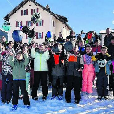 Ganz tolle Woche erlebt - Viel Spass im Schnee: Das Lager 2023 bleibt sicher allen Beteiligten in bester Erinnerung. Bild: zg