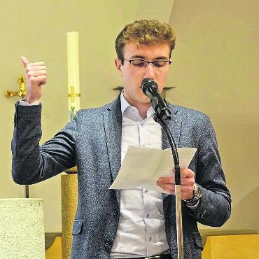 Auf Messers Schneide - David Meier, IG «Inspiration Matterhaus», stellt den Rückweisungsantrag. Bilder: Susanne Schild / zg