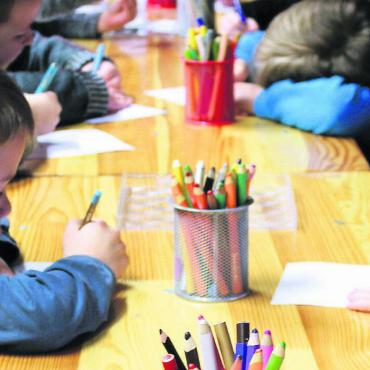Fast überall herrscht Mangel - Im Gesundheitswesen und in der Gastrobranche ist der Fachkräftemangel schon länger ein Thema. Nun gilt es dieses grosse Problem auch an den Schulen zu meistern. Bild: sab