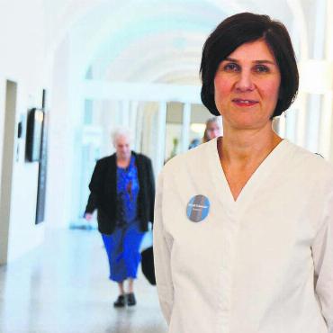Kein Daheim, aber ein Zuhause - Margit Schneider hat sich bestens eingelebt in der Pflegi Muri. «Ich fühle mich wohl hier», sagt sie. Bild: Annemarie Keusch