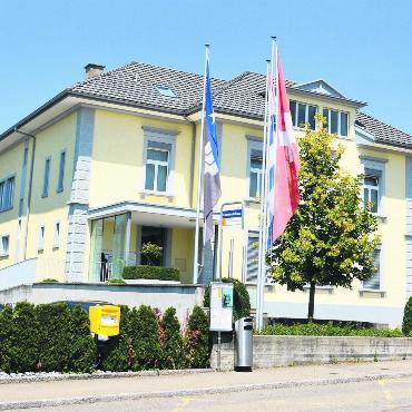 Weniger grosses Minus - Freude im Unterlunkhofer Gemeindehaus – die Jahresrechnung fiel besser aus als erwartet. Bild: Archiv