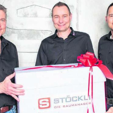 Kontinuität und Sicherheit - Sind froh, miteinander eine gute Lösung gefunden zu haben, von links: Roland Stöckli, Urs Schwarzenberger und Lukas Leu. Bild: zg