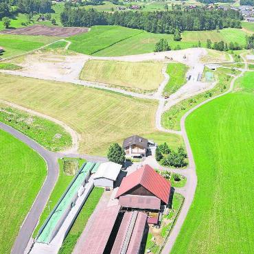 Über Fortsetzung diskutiert - Luftaufnahme der Deponie Babilon vom Sommer letzten Jahres. Bild: zg