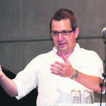 Immer näher am Super-Gau - Podium an der Kanti Wohlen mit Daniel Strub, CEO Spital Muri.