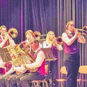 Zackiger Marsch bis Solo - Die Musikgesellschaft Mühlau freut sich, das Publikum mit in die Welt des Brass zu nehmen. Bild: zg