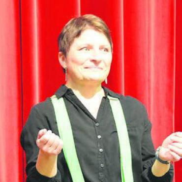 Emotionale Premiere - Dirigentin Sybille Bégue verlässt den Musikverein Lunkhofen nach 13 Jahren.
