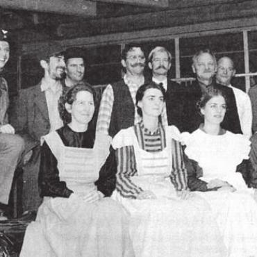 Premiere der Eigeninszenierung im Monti-Winterquartier - Kultur im Sternensaal mit ihrer Eigeninszenierung «De Deserteur». Bild: Archiv