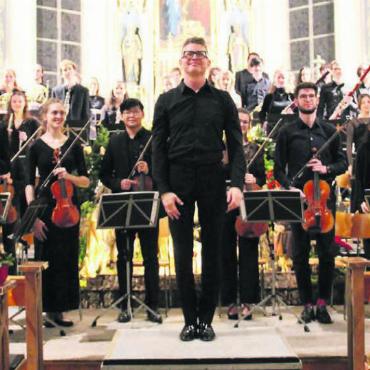 «Phänomenal» reicht fast nicht aus - Die jungen Musiker präsentierten unter der Leitung von Hugo Bollschweiler ein aussergewöhnliches Konzert. Bilder: Monica Rast