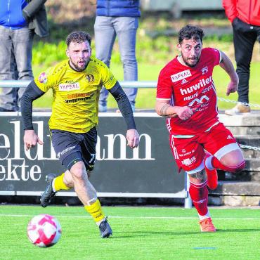 Das war nicht 100 Prozent - Torschütze Luigi Milicaj (rechts) war der auffälligste Murianer Offensivakteur. Bild: Simon Huwiler