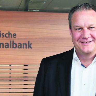 Er möchte die Kunden begeistern - Regionalleiter Michael Wertli ordnet die 110 Jahre AKB im Freiamt gerne ein: «Es macht uns stolz, dass die AKB seit ihrer Gründung im Freiamt tätig ist.» Bilder: Daniel Marti