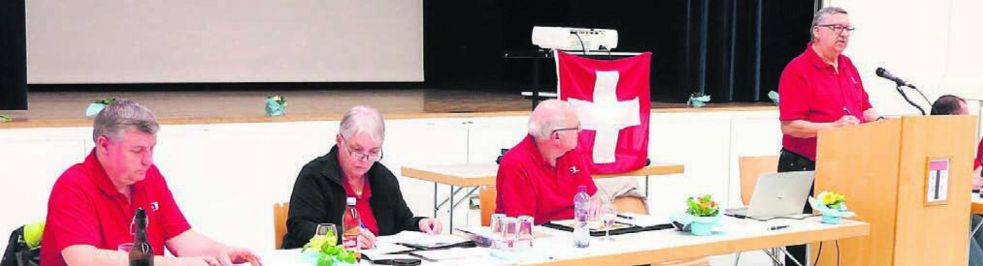 Ein Teil der Vorstandsmitglieder: (von links) Thomas Bühlmann, Ruth Küenzi, Philipp Hübscher und Präsident Victor Hüsser. Bild: zg