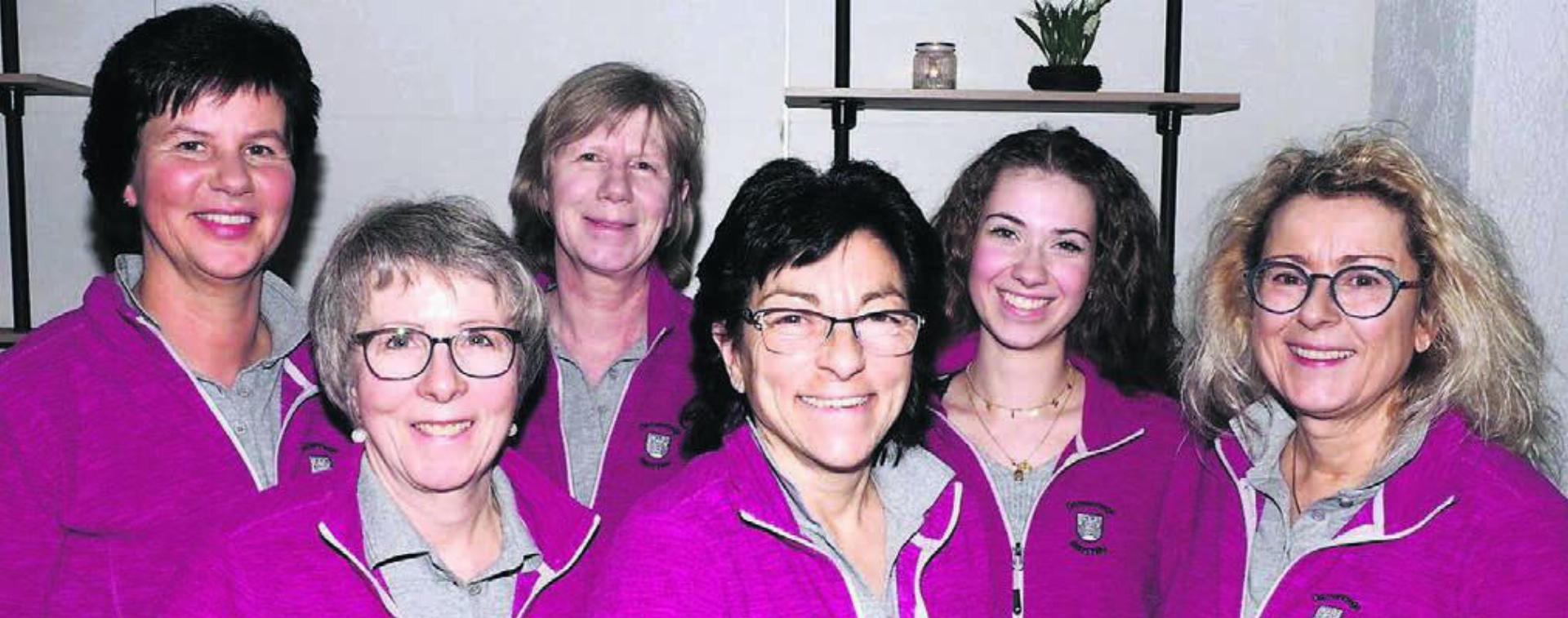 Der Vorstand der Damenriege nimmt das neue Vereinsjahr in Angriff. Bild: zg