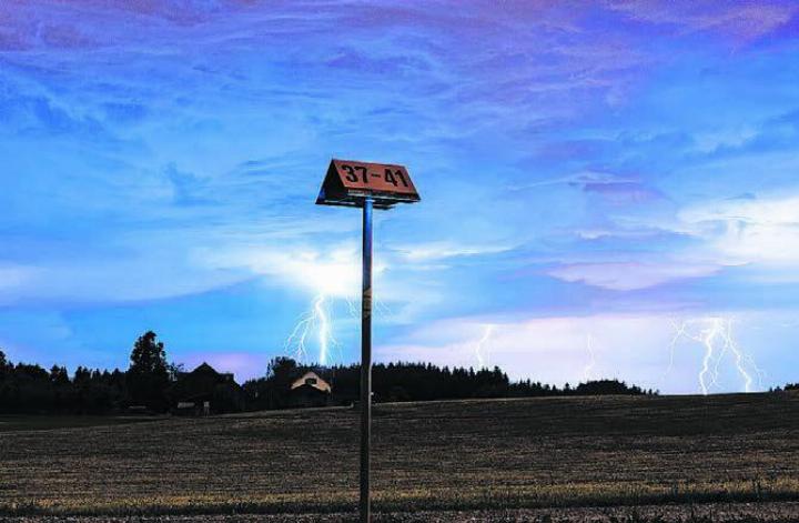 Die Gasverbund Mittelland AG beschafft das Erdgas für die IB Wohlen AG. Die Transportleitungen sind gekennzeichnet. Bild: Archiv