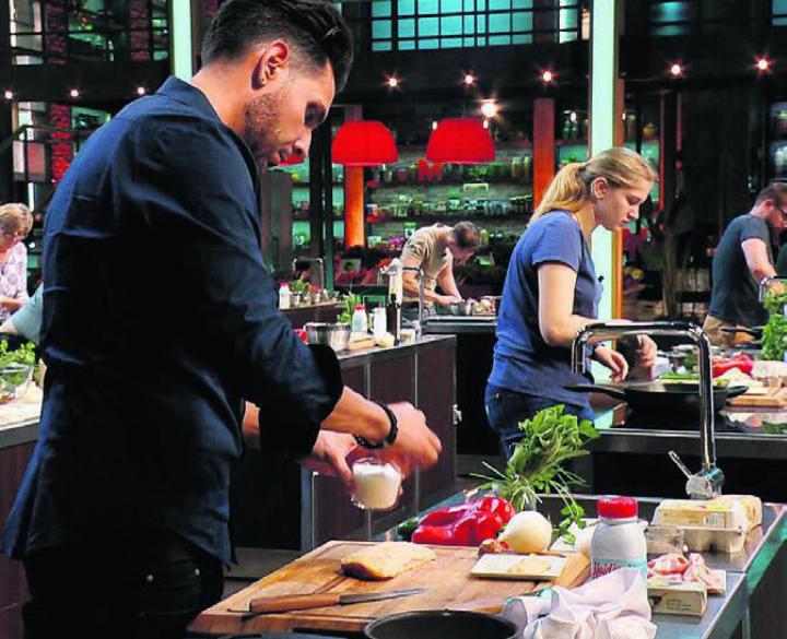 Salvo Morello kann die Jury überzeugen und ist in der nächsten Runde von «Masterchef Schweiz». Bild: zg