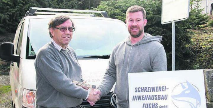 Zwei glückliche Gesichter: Heinz Fuchs übergibt die Geschicke seiner Firma in die Hände von Stephan Zimmermann, seinem langjährigen Mitarbeiter. Bild: zg